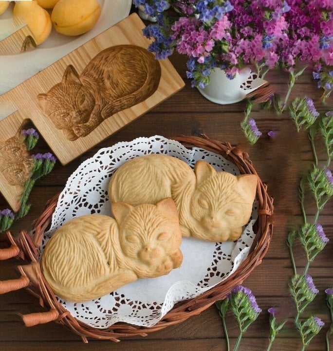 Viskana FolkloreCarve — Bake magical masterpieces without sticky stress