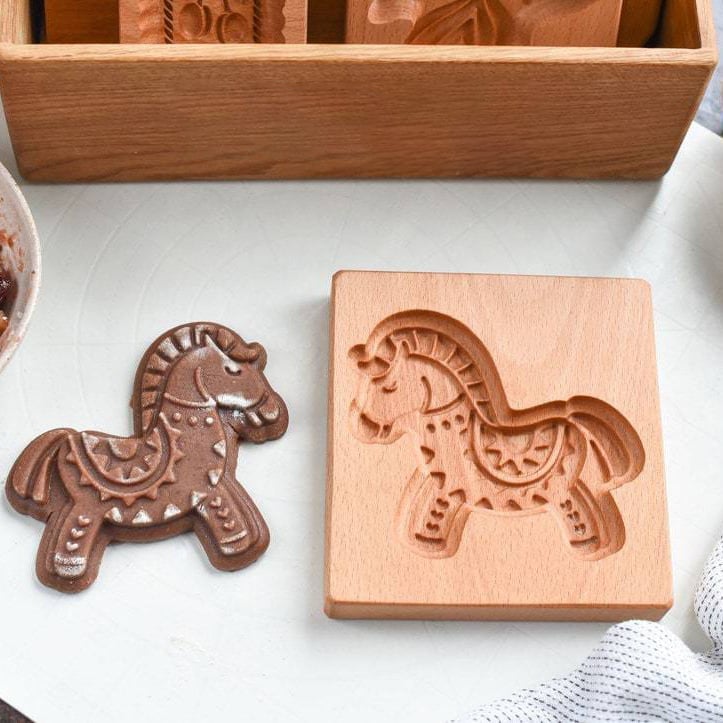 Viskana FolkloreCarve — Bake magical masterpieces without sticky stress