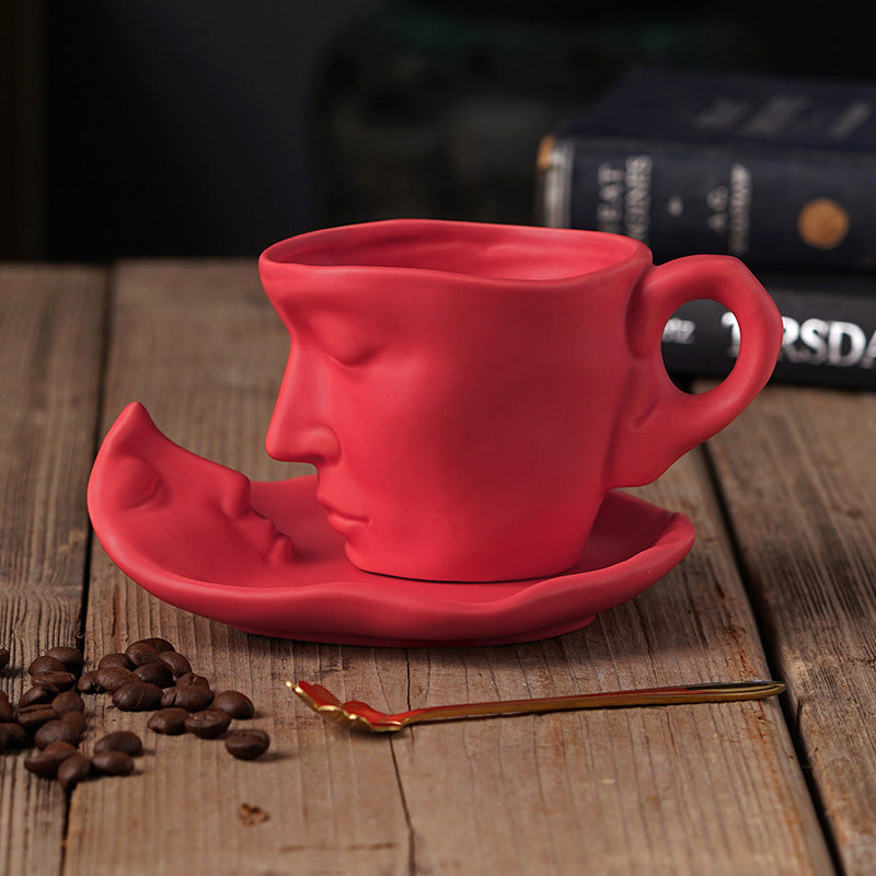 Viskana KissMug – The fusion of art, love & coffee pleasure