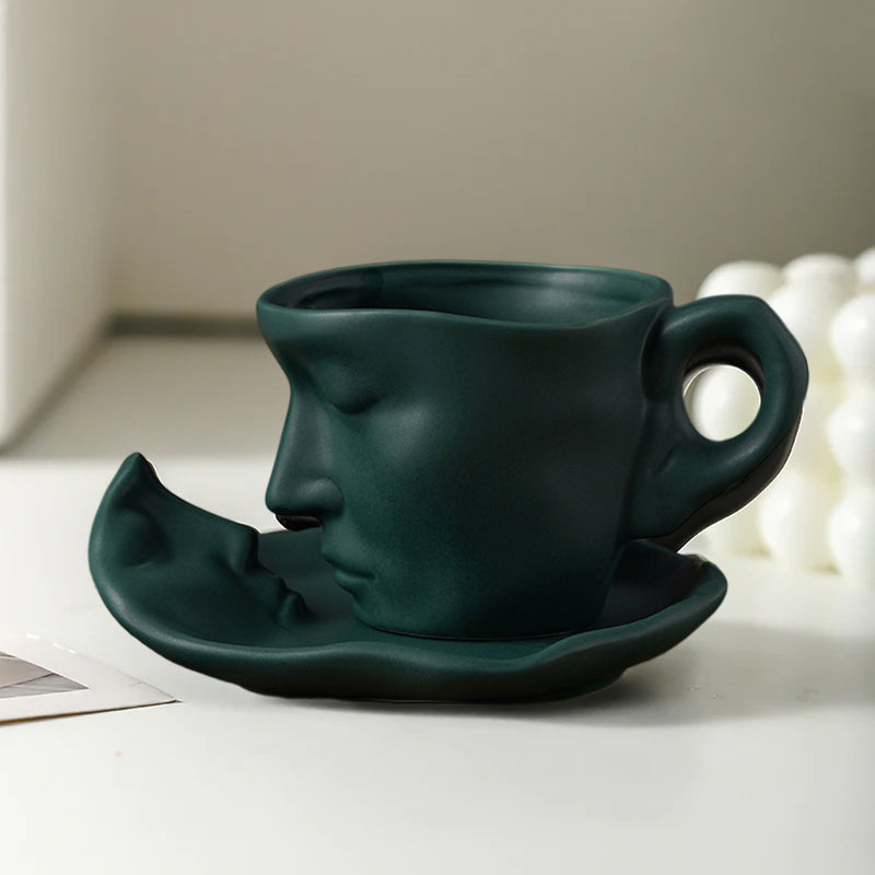Viskana KissMug – The fusion of art, love & coffee pleasure
