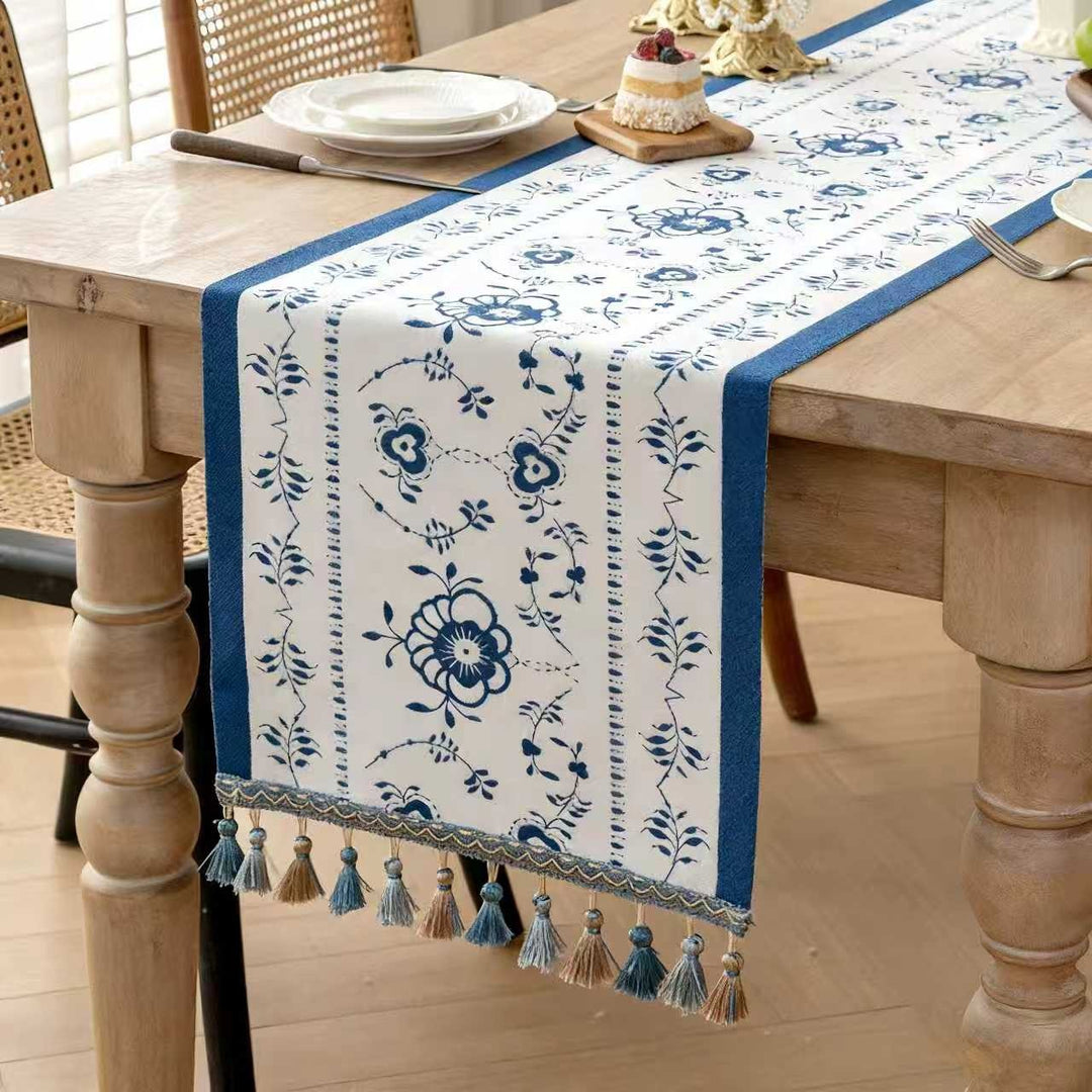 Viskana European and American - Style Chenille Tablecloth