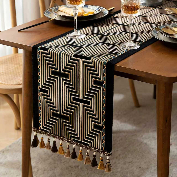 Viskana European and American - Style Chenille Tablecloth