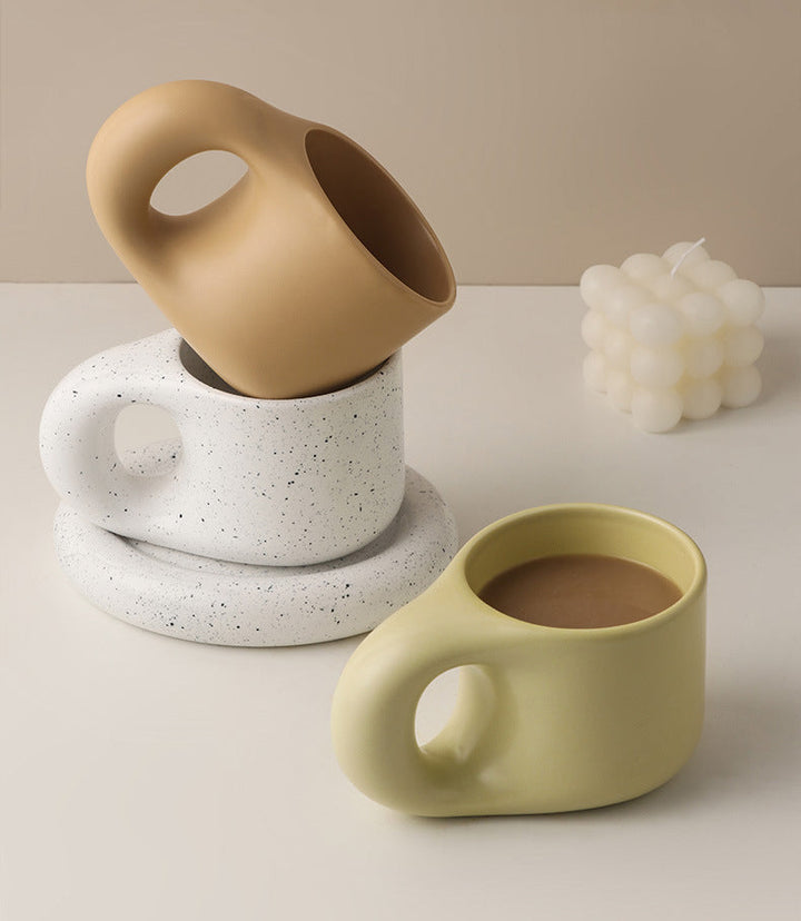 Timeless Elegance - Minimalist Porcelain Cup and Saucer Set Viskana