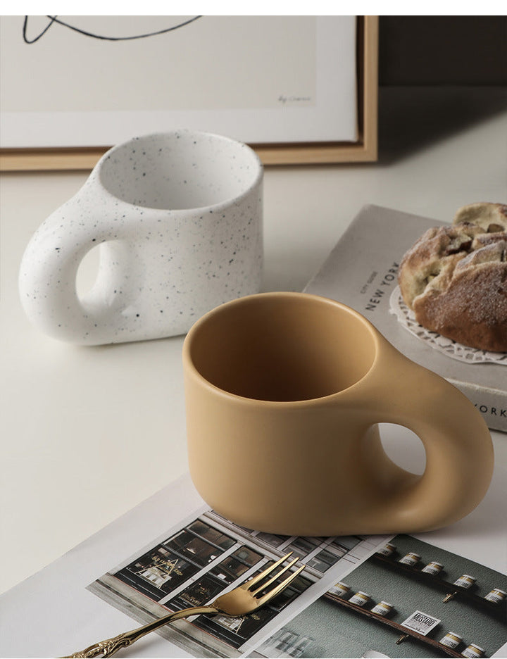 Timeless Elegance - Minimalist Porcelain Cup and Saucer Set Viskana