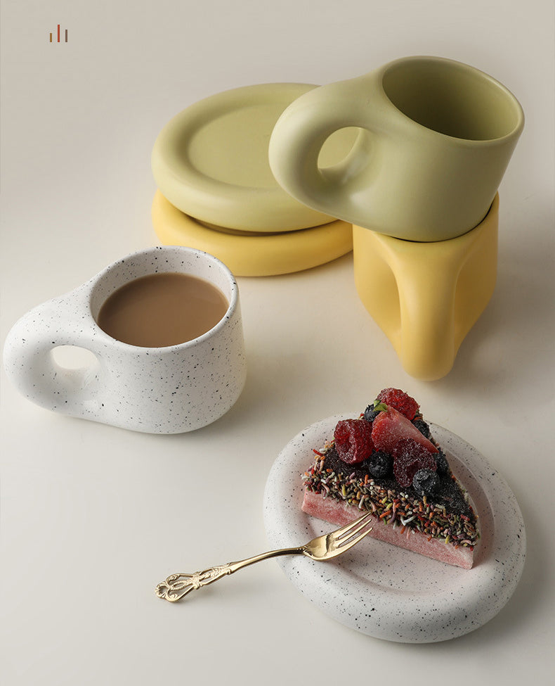 Timeless Elegance - Minimalist Porcelain Cup and Saucer Set Viskana