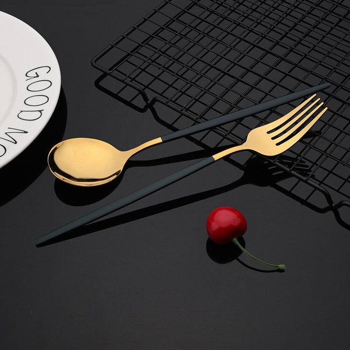 Viskana RoyalGlimmer Gold Cutlery Set - Gold Cutlery Set for a Luxurious Table Decoration