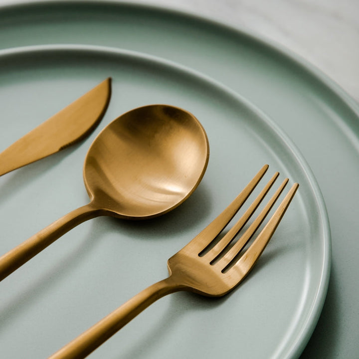 Viskana Minimalist Luxury Cutlery Set – 20 pieces, Titanium & Stainless Steel