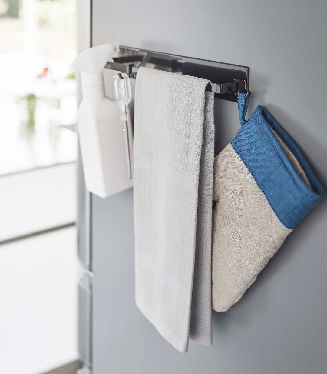 Viskana Magnetic Kitchen Towel Holder - Stainless Steel