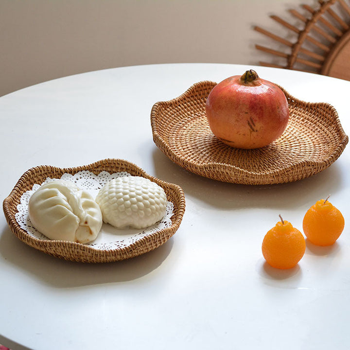 Women handmade natural serving plates set Viskana