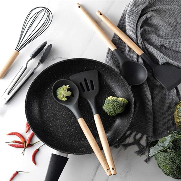 Rustic Kitchen Utensils with Wooden Handles Viskana