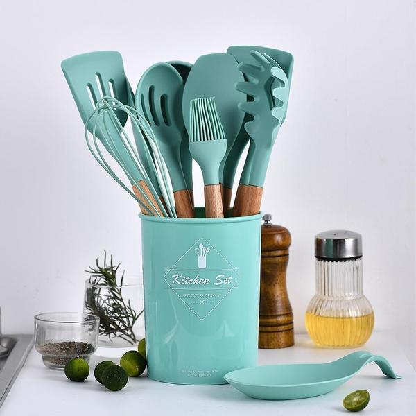 Rustic Kitchen Utensils with Wooden Handles Viskana