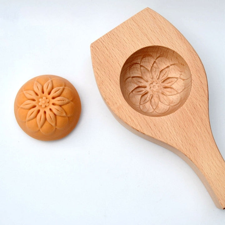 Viskana Wooden Moon Dumpling Maker Mold