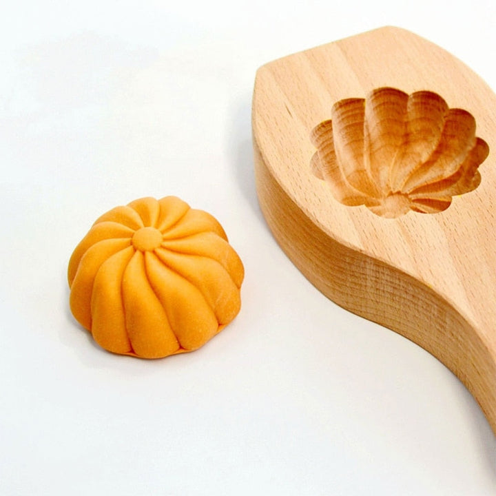 Viskana Wooden Moon Dumpling Maker Mold