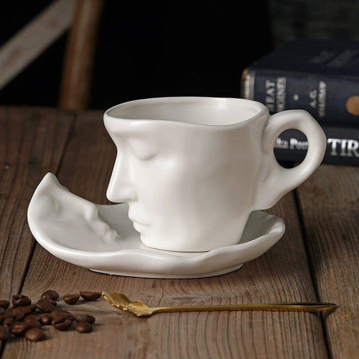 Viskana KissMug – The fusion of art, love & coffee pleasure