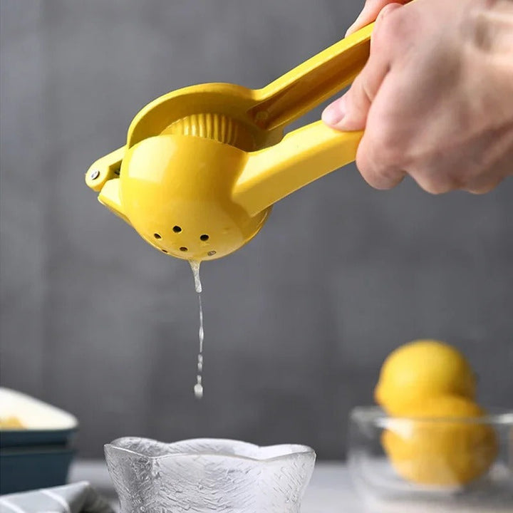 SapKracht Hand Juicer – Aluminium Citrus Press for Lemons and Oranges Viskana
