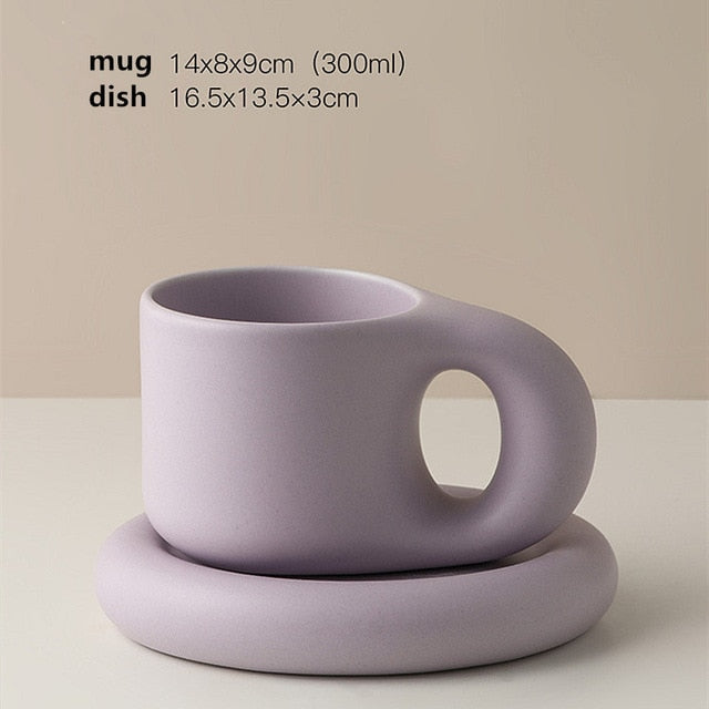 Timeless Elegance - Minimalist Porcelain Cup and Saucer Set Viskana