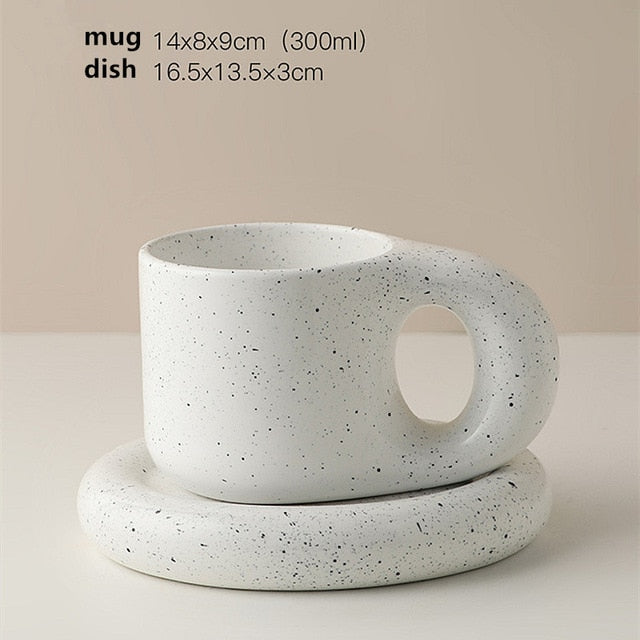 Timeless Elegance - Minimalist Porcelain Cup and Saucer Set Viskana