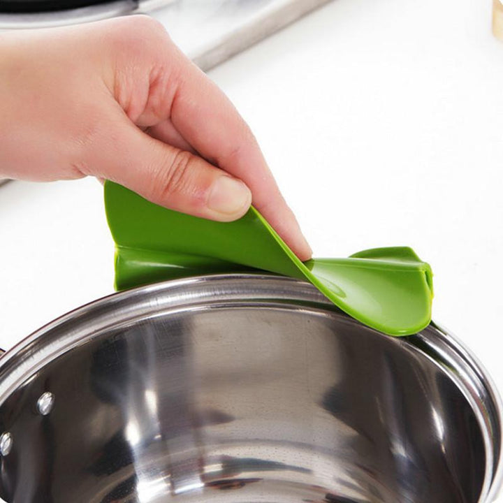 Detachable Silicone Pot Spout/Funnel | Viskana
