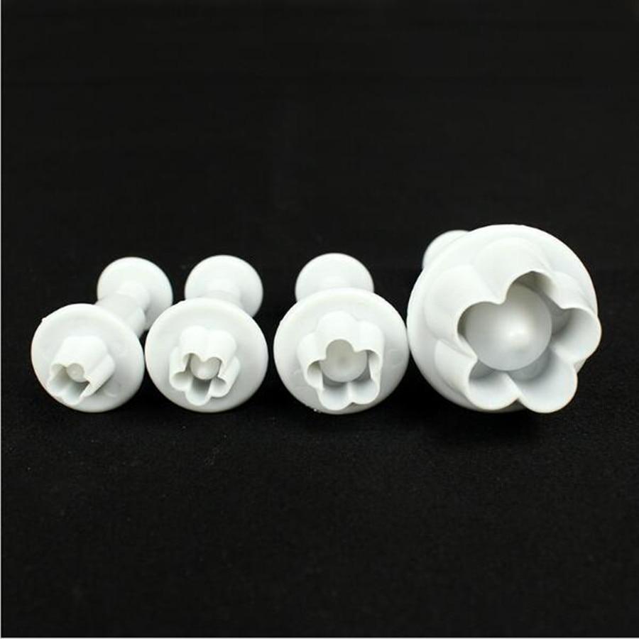 4 Piece Set - Plum Flower Shape Pastry Decorating Tools Viskana