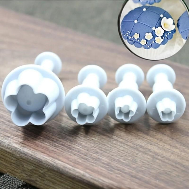 4 Piece Set - Plum Flower Shape Pastry Decorating Tools Viskana